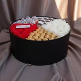 Luxury Chocolate & Rose Arrangement Box – photo 3