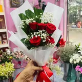 A Simple Red Rose Bouquet – photo 4