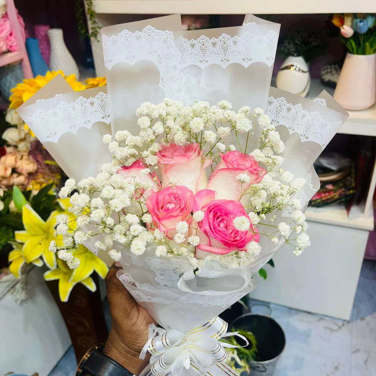 Clasic Pink Shade Roses & Baby's Breath Hand Bouque
