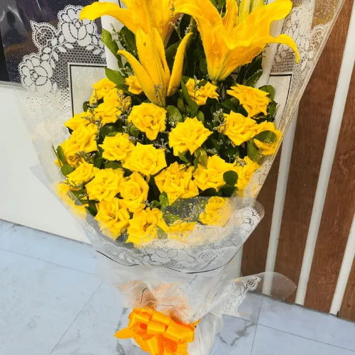 Golden Glow Yellow Lily Bouquet