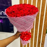 Classic 100 Red Roses Bouquet with Elegant Red Net Wrapping & Ribbon – Perfect for Proposal, Anniversary & Valentine’s Day – photo 2