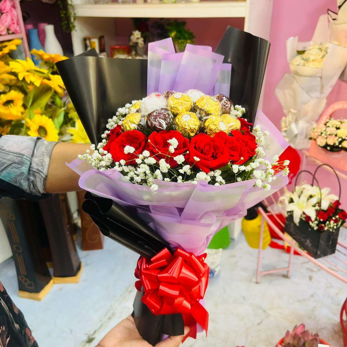 Ferrero Rocher Chocolate and Rose Heart-Melting Bouquet