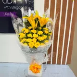 Golden Glow Yellow Lily Bouquet – photo 1