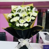 Royal White Lily & Gerbera Bouquet – photo 1
