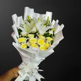 Elegant White Chinese Lily & Yellow Rose Stand Bouquet – photo 3
