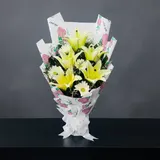 Elegant Yellow Lily & White Gerbera Bouquet – photo 1