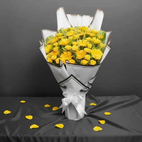 Classic Yellow Gerbera & Rose Bouquet