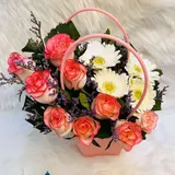 Elegant Pink Rose & White Gerbera in Handy Pink Gift Box – photo 2