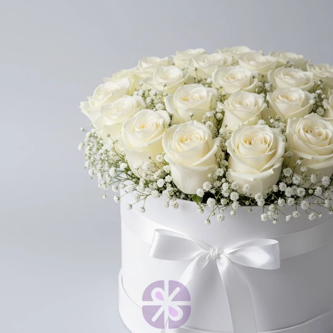 20 Classic White Rose & Gypsy Grand Round Box
