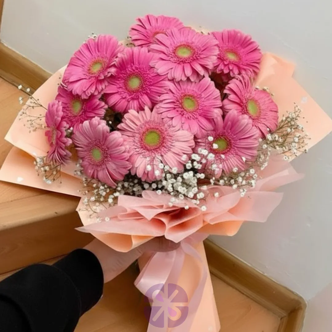 Elegent 12 Pink Gerbera and Baby's Breath Hand Bouquet