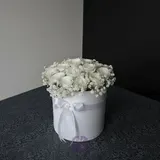 Purity Fresh White Premium Rose Round Box Arrangement – photo 2