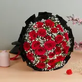 Luxury Noir Red Roses, Baby's Breath & Black Wrap Statement – photo 1