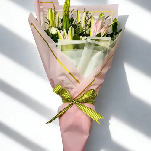 Elegant Pink Lily Bouquet