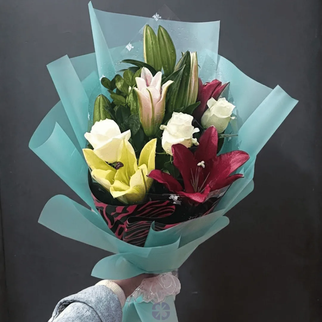 Elegant Three Color Chinese Lily & White Rose Handheld Bouquet