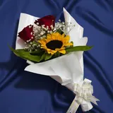 Sunny Love Mini Bouquet: Rose & Sunflower Mix – photo 4