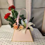Deluxe Multi-Tone Flower Gift Bag Carnation, Lily & Shade Pink Rose – photo 1