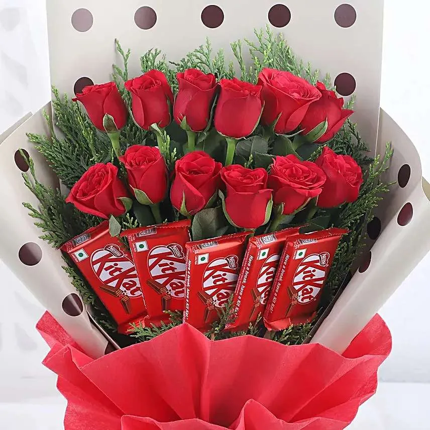 Red Rose & KitKat Chocolate Bouquet