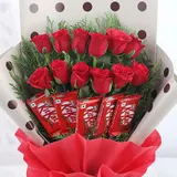 Red Rose & KitKat Chocolate Bouquet – photo 2
