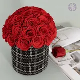 40 Red Roses in Premium Tweed Round Box – photo 1