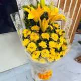 Golden Glow Yellow Lily Bouquet – photo 4