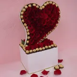 The Ultimate Sweet Rose & Ferrero Luxury Heart Box – photo 2