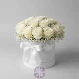 20 Classic White Rose & Gypsy Grand Round Box – photo 1
